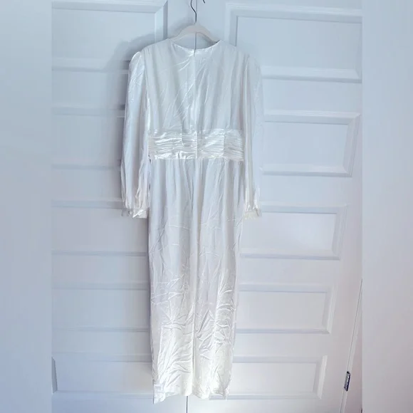 Ieena for Mac Duggal Long Sleeve Ruched‎ Plunging Neck Satin Jumpsuit
